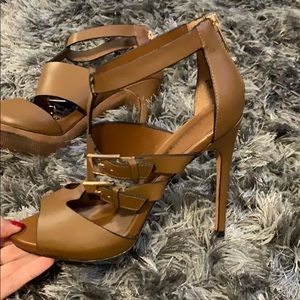 Women’s leather heeled sandals